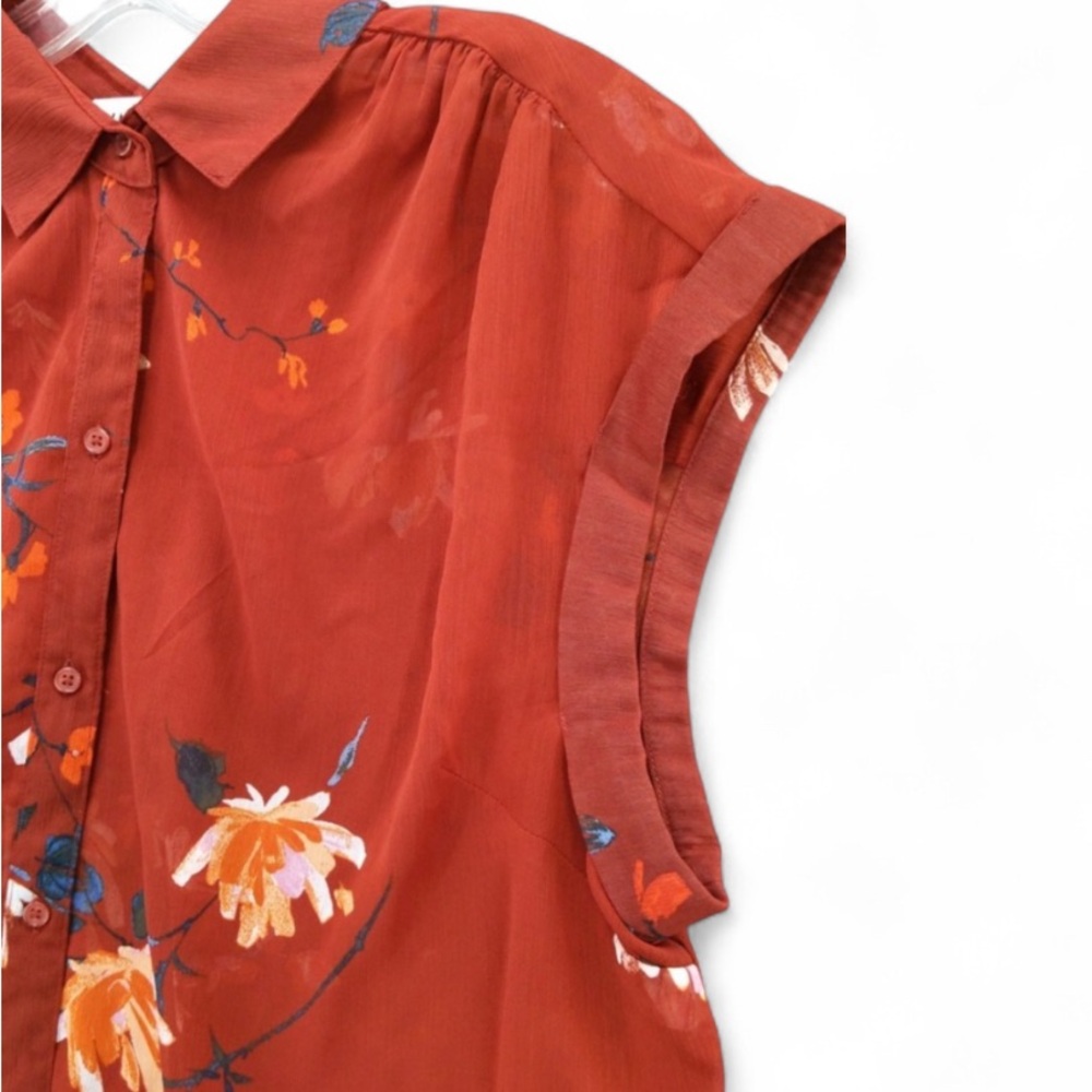 🌙 AVA & VIV Floral Print Sheer Sleeveless Button Blouse - Picture 3 of 5